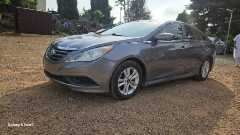 Hyundai Sonata   - 2014