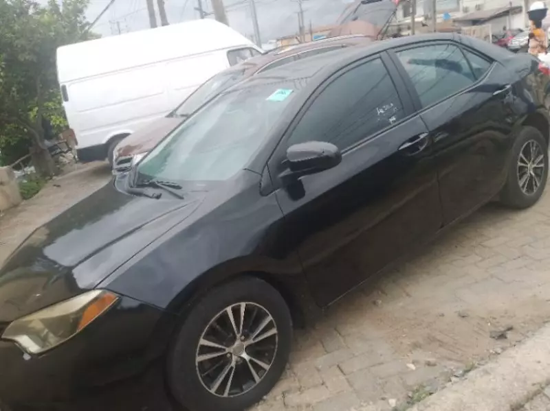 Toyota Corolla   - 2015