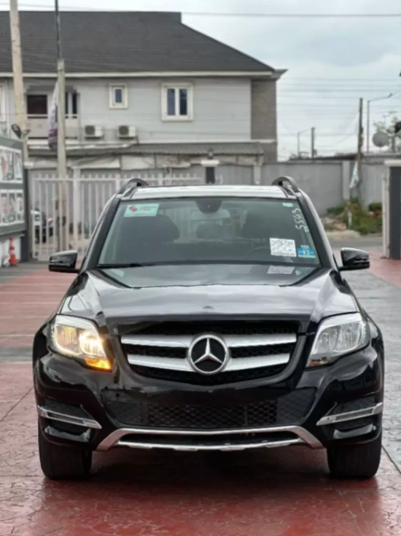 Mercedes-Benz GLK 350   - 2014