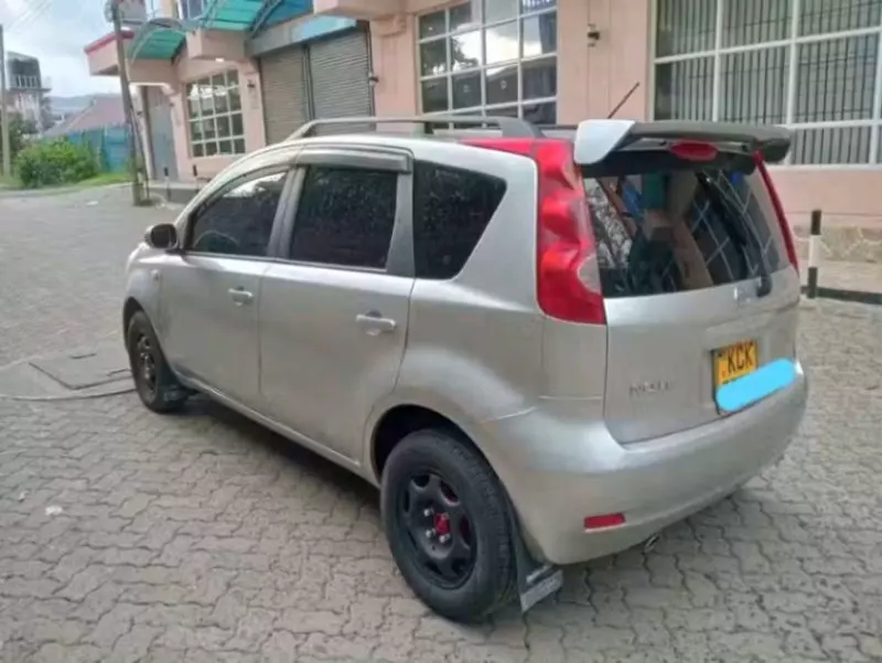 Nissan Note   - 2010
