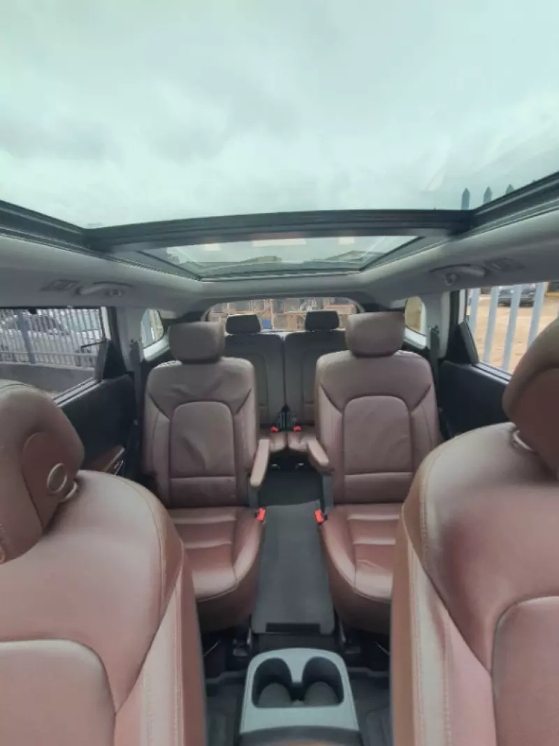 Hyundai Santa Fe   - 2016