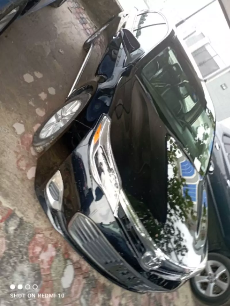 Toyota Avalon   - 2013