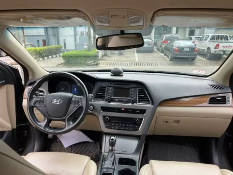 Hyundai Sonata   - 2015