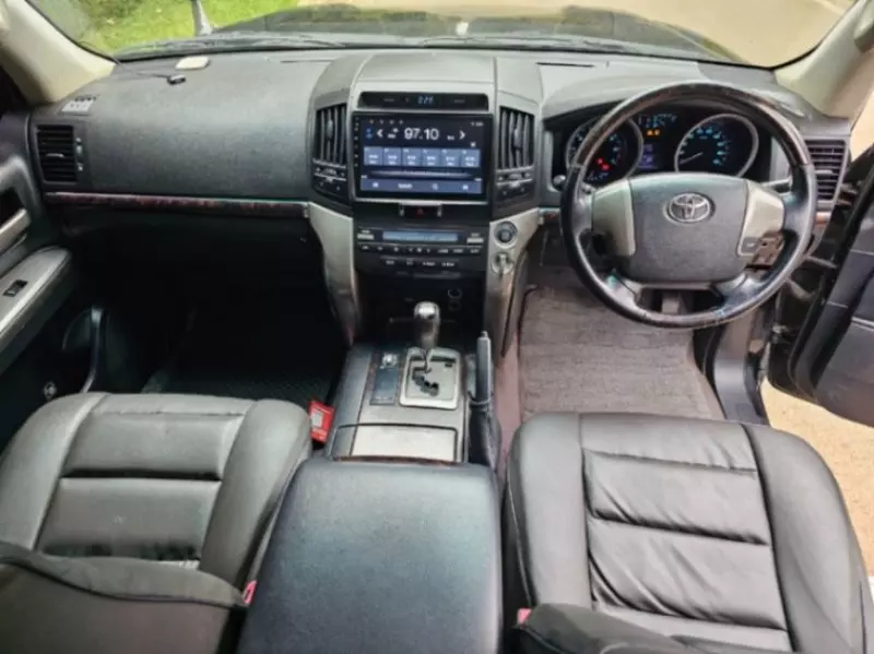 Toyota Land Cruiser   - 2008