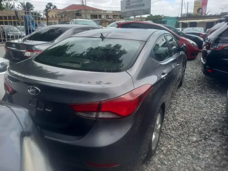 Hyundai Elantra   - 2016