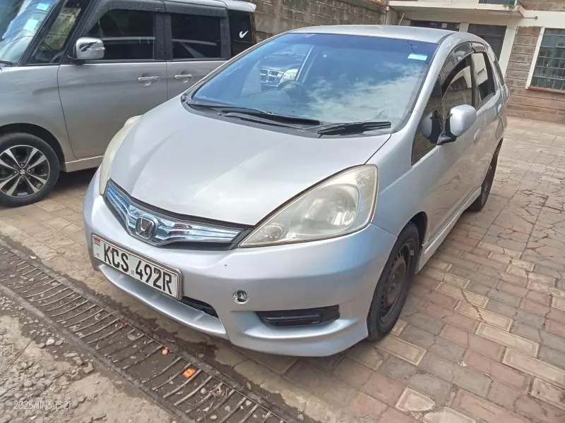 Honda Fit shuttle