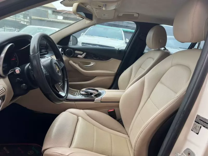 Mercedes-Benz C 300   - 2015