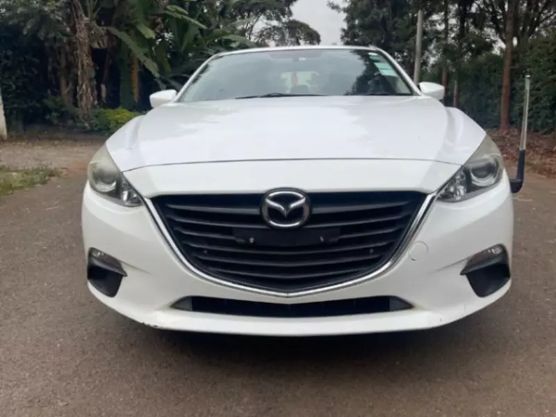 Mazda Axela    - 2016