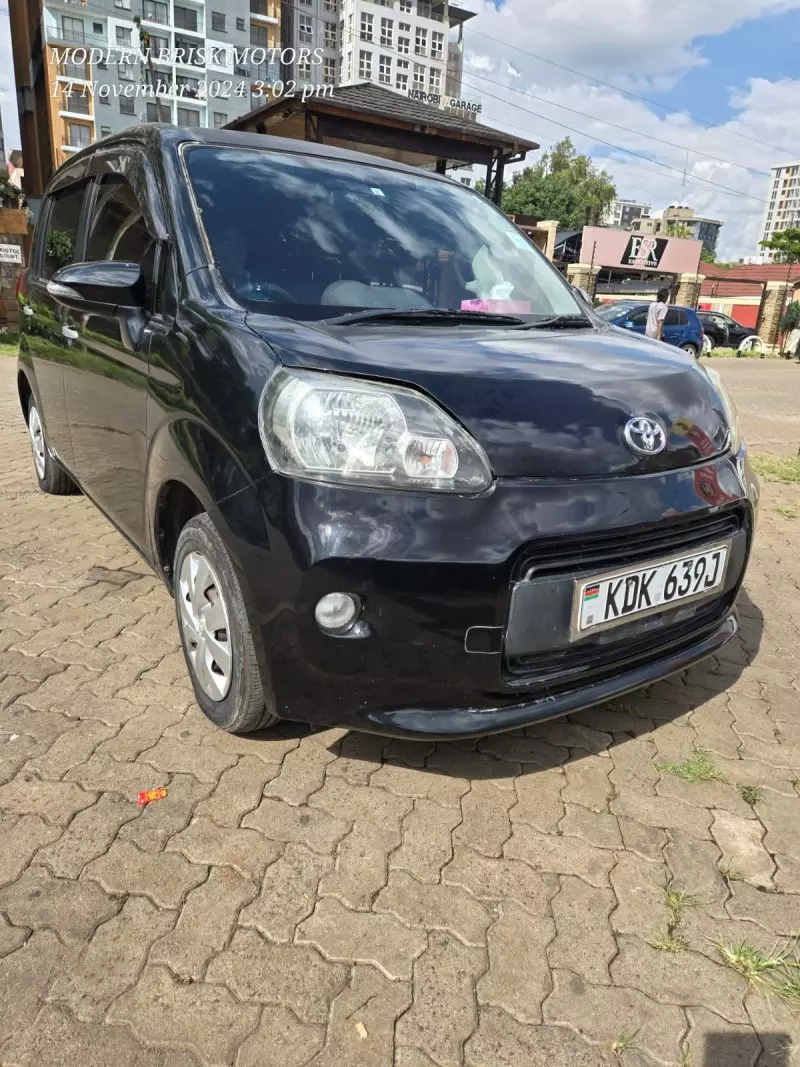 Toyota Porte   - 2015