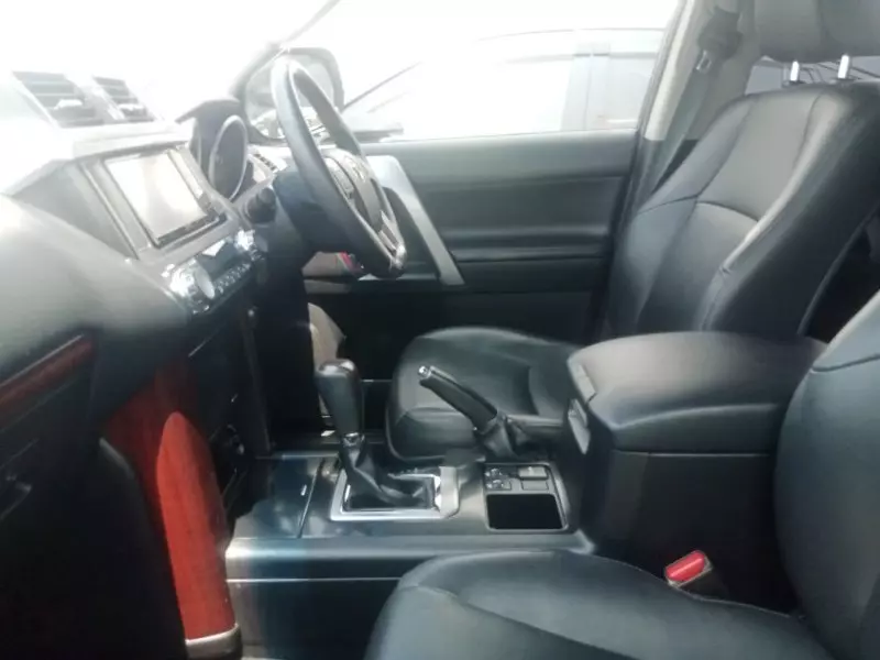 Toyota Landcruiser Prado   - 2016