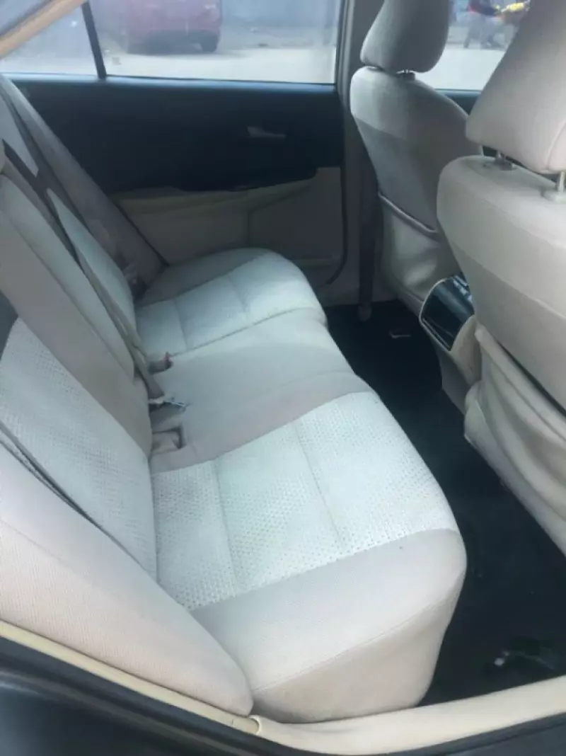 Toyota Camry   - 2013