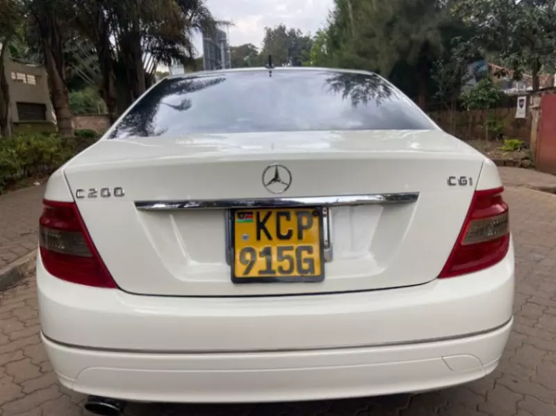 Mercedes-Benz C 200   - 2010