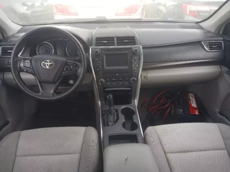 Toyota Camry - 2016