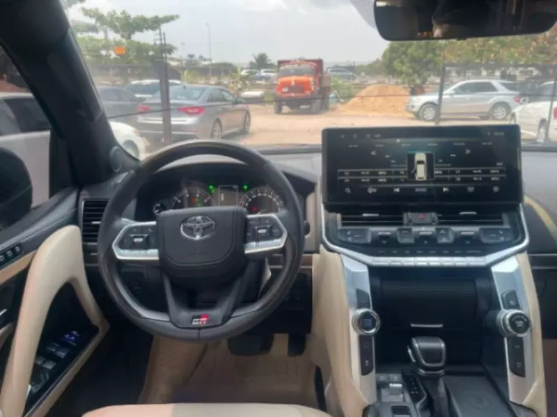Toyota Land Cruiser Prado   - 2019