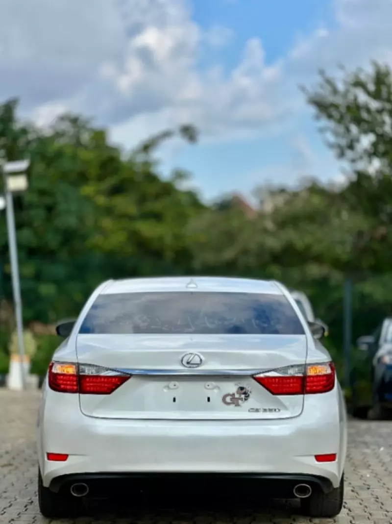 Lexus ES 350   - 2014