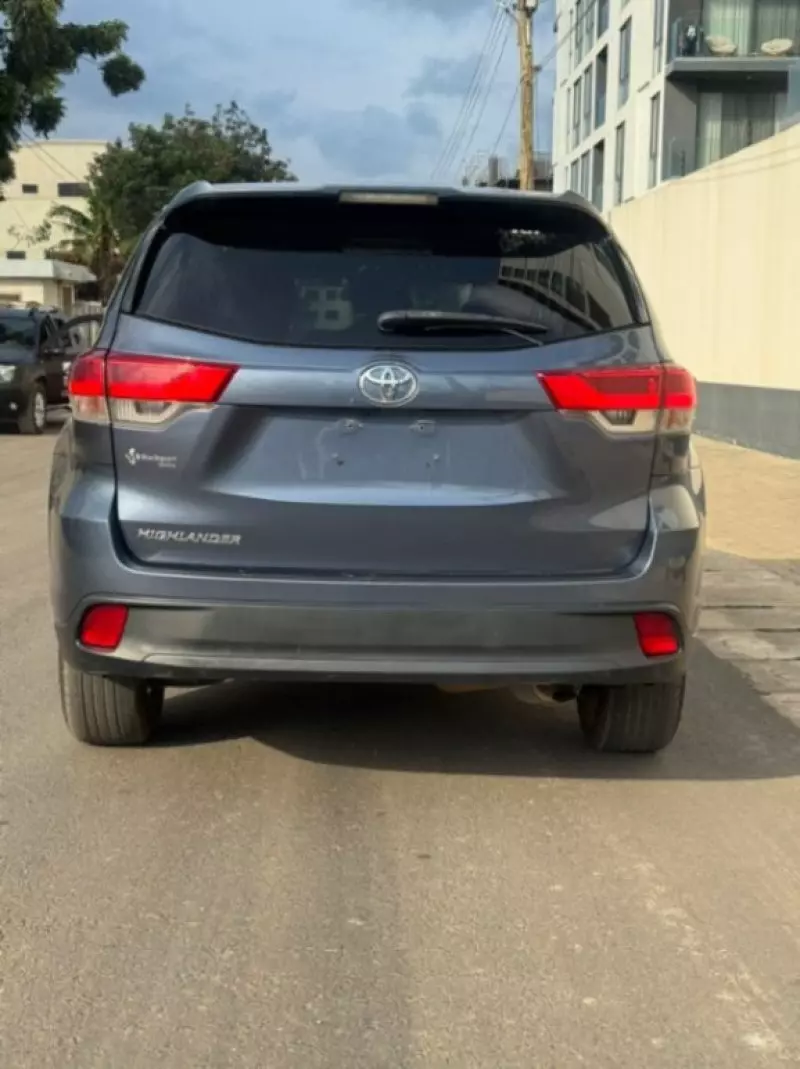 Toyota Highlander - 2009