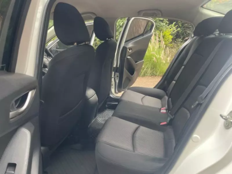 Mazda Axela    - 2016