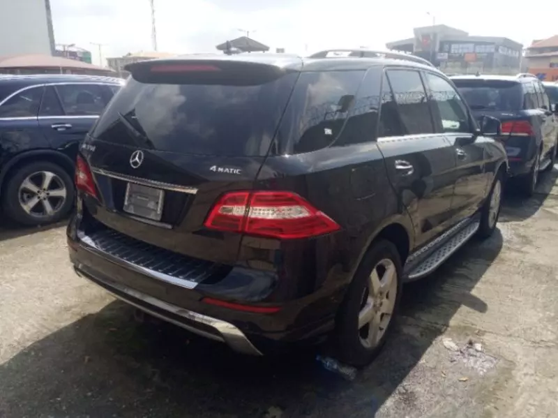 Mercedes-Benz ML 550   - 2014