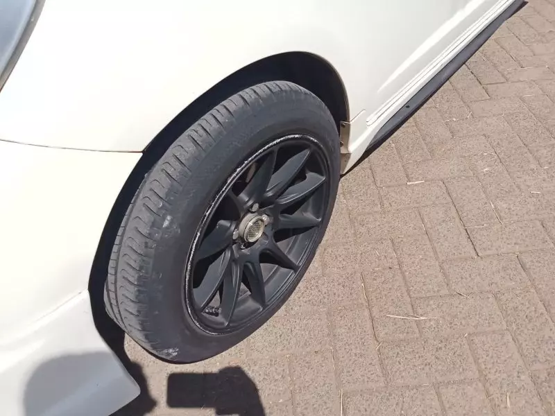 Honda Fit shuttle hybrid   - 2013