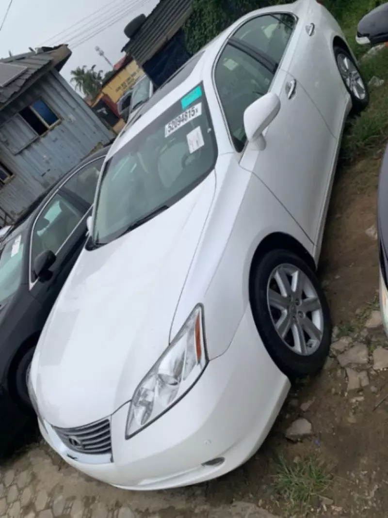 Lexus ES 350   - 2009