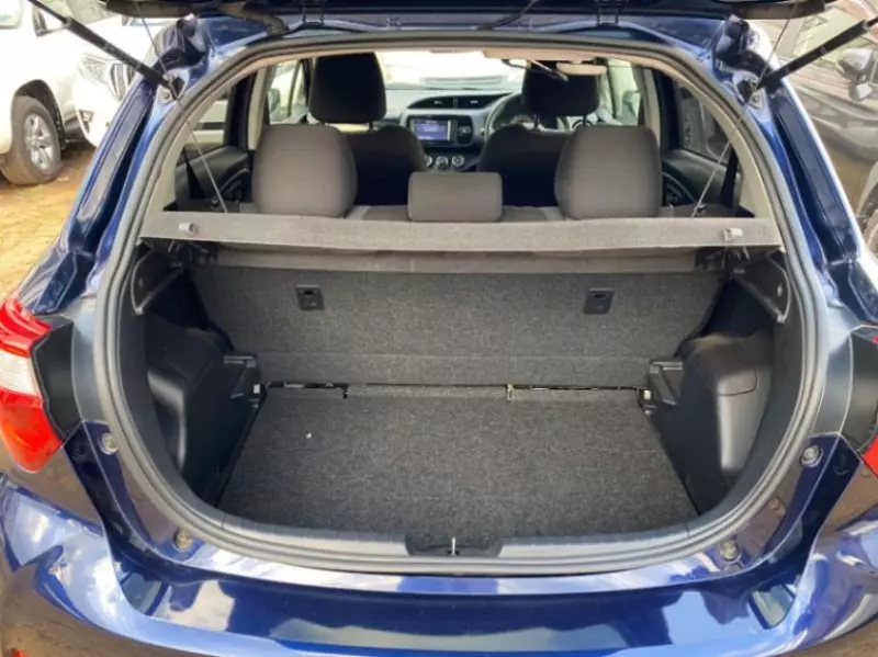 Toyota Vitz   - 2018