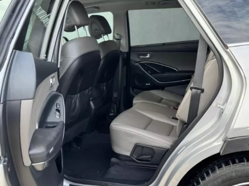 Hyundai Santa Fe - 2015