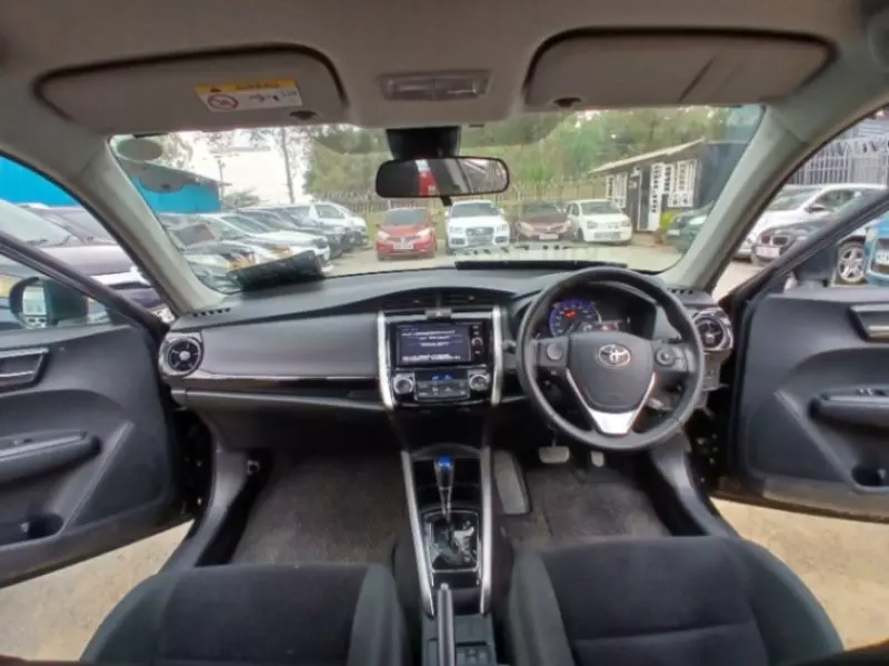 Toyota Fielder hybrid    - 2019