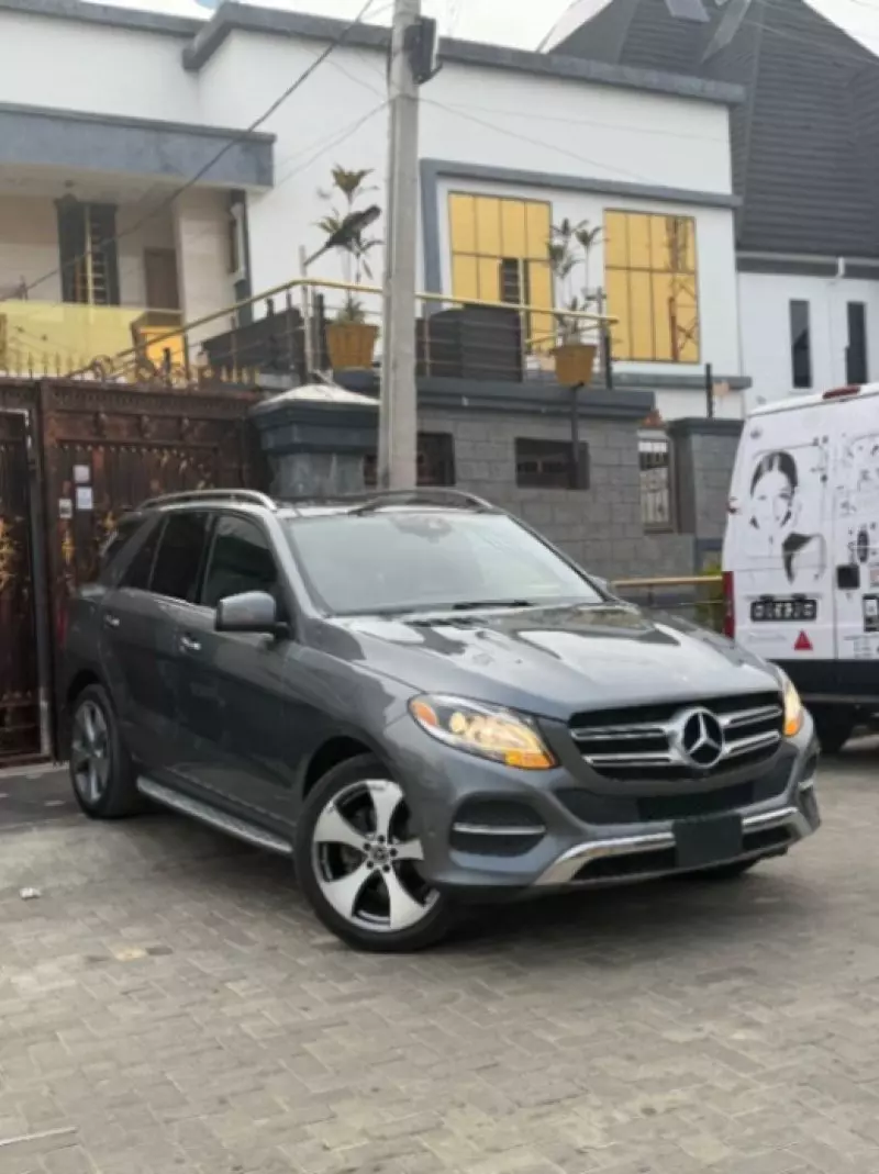 Mercedes-Benz GLE-Class   - 2017