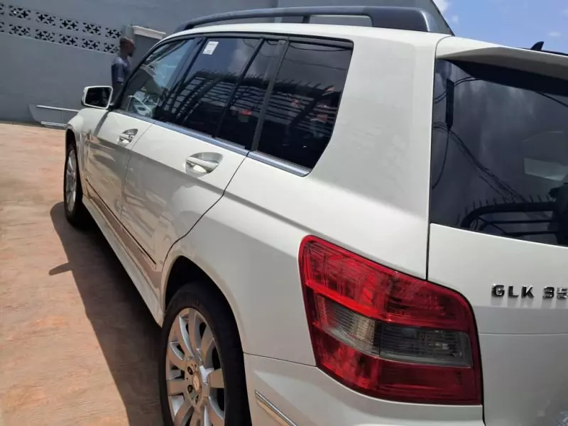 Mercedes-Benz Glk-class   - 2012