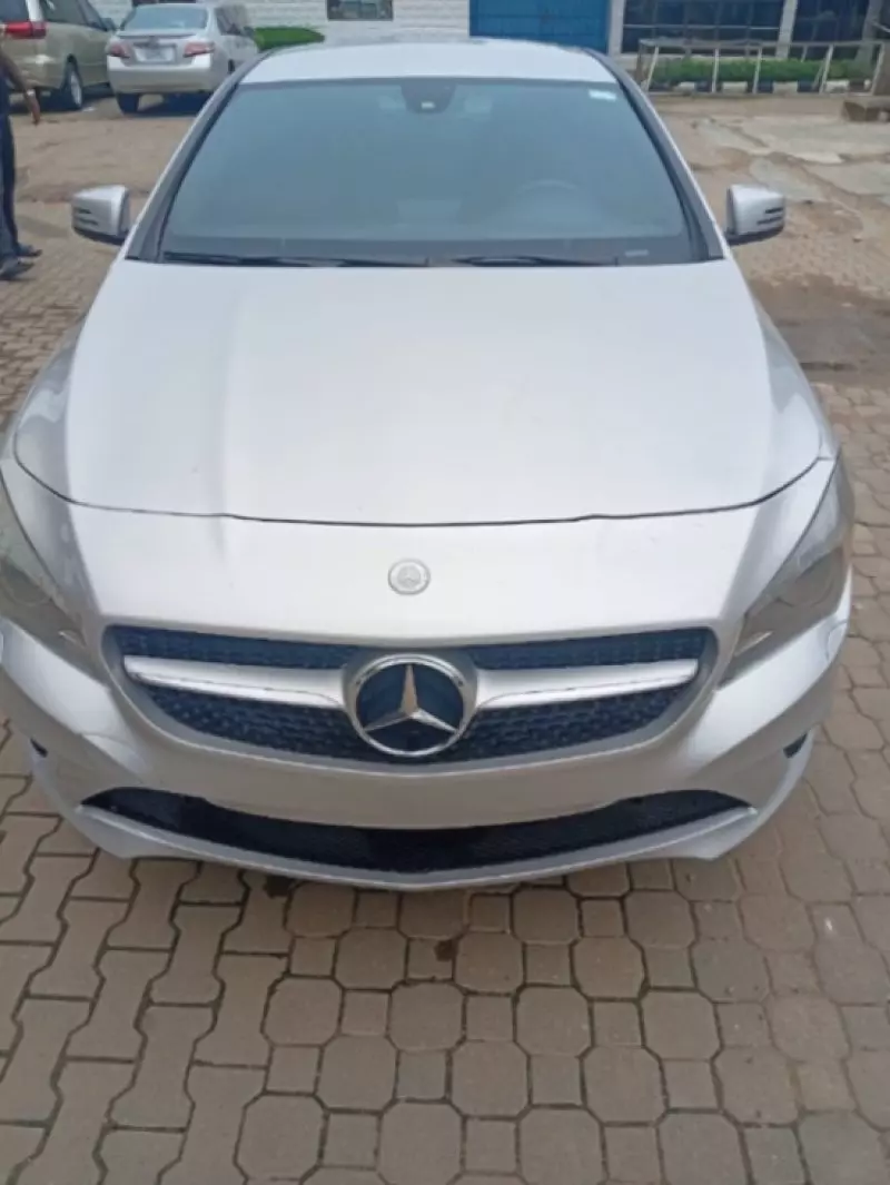 Mercedes-Benz CLA 250   - 2014