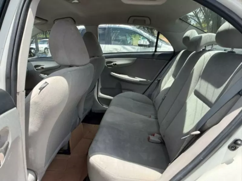 Toyota Corolla   - 2012