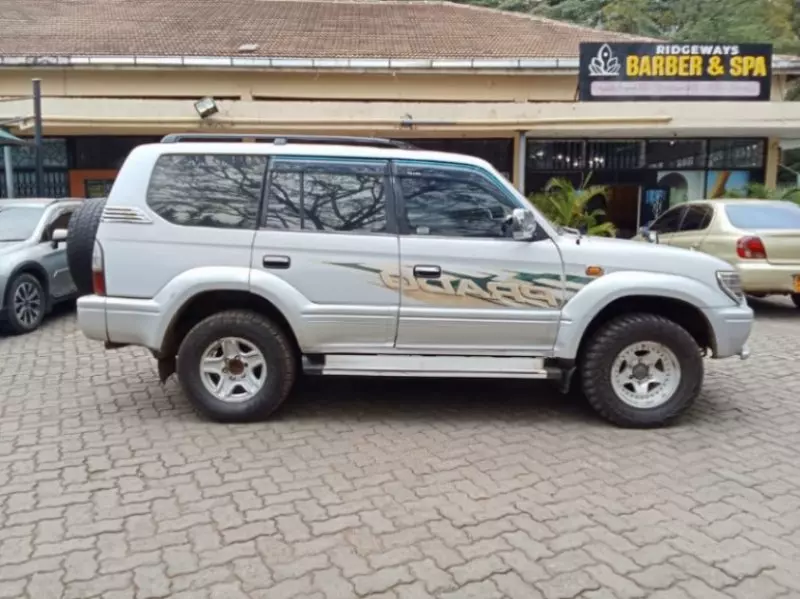 Toyota Landcruiser   - 2000