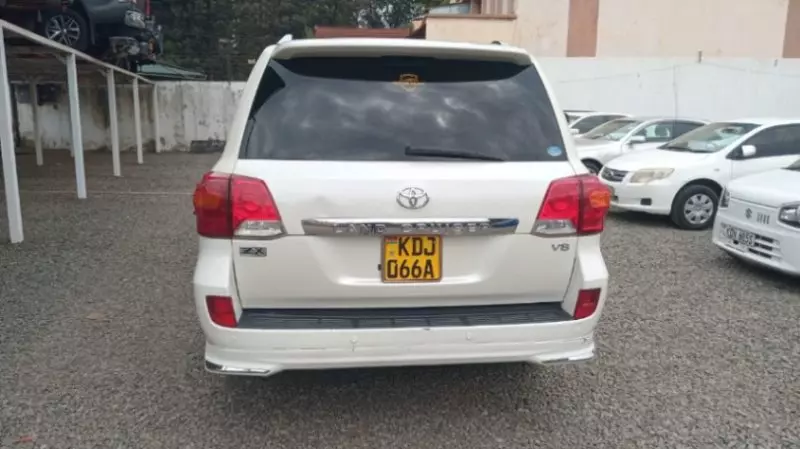 Toyota Landcruiser Vx V8    - 2014