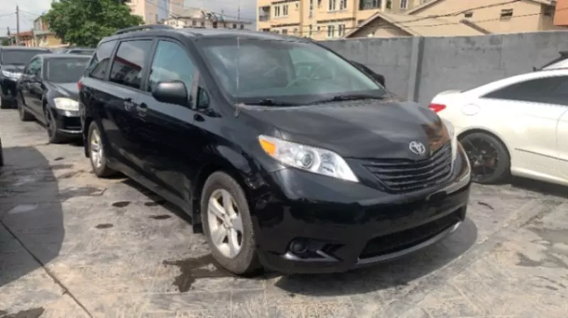 Toyota Sienna