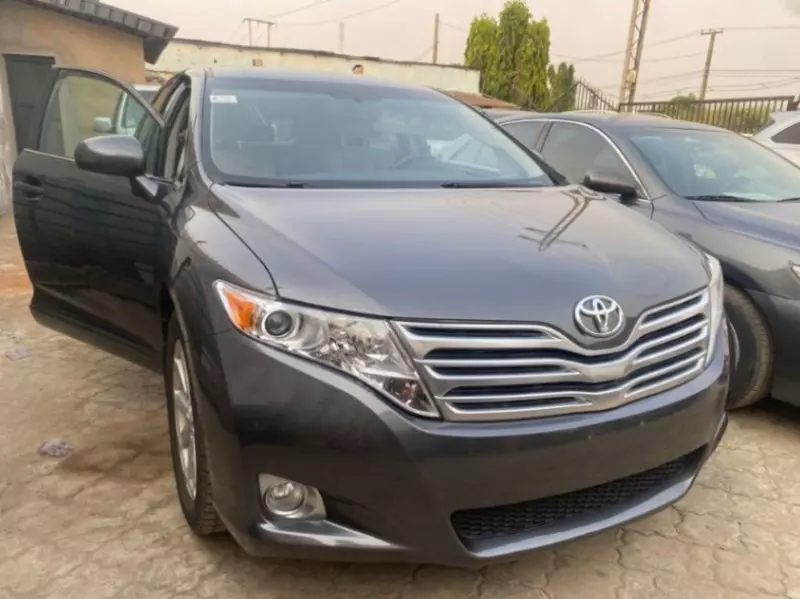Toyota Venza   - 2010