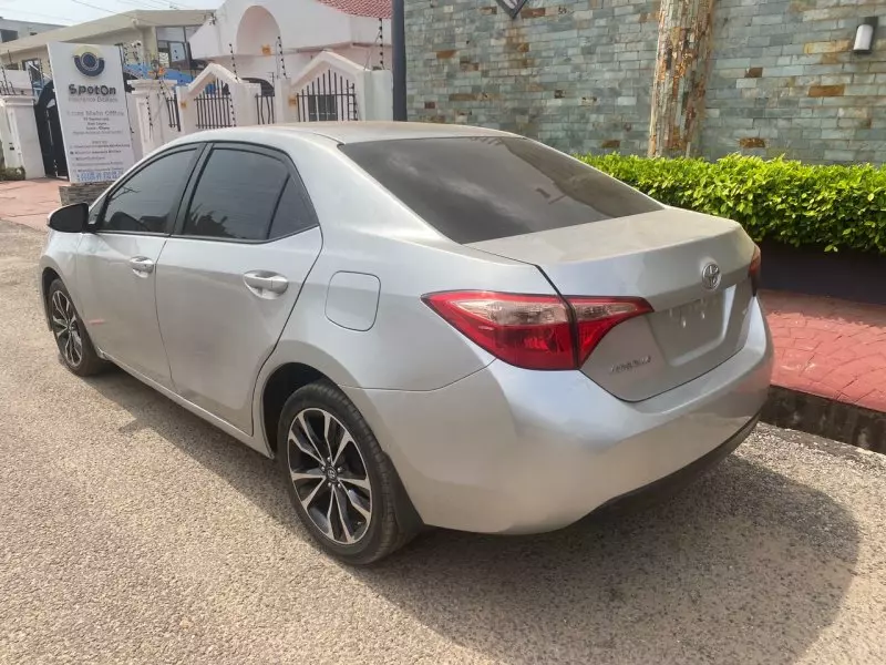 Toyota corolla   - 2019