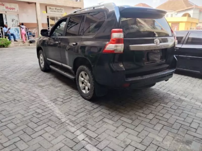 Toyota Land Cruiser - 2014