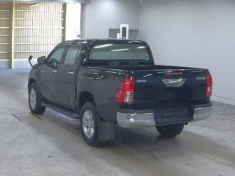 Toyota Hilux   - 2018