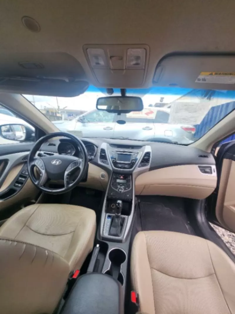 Hyundai Elantra   - 2016