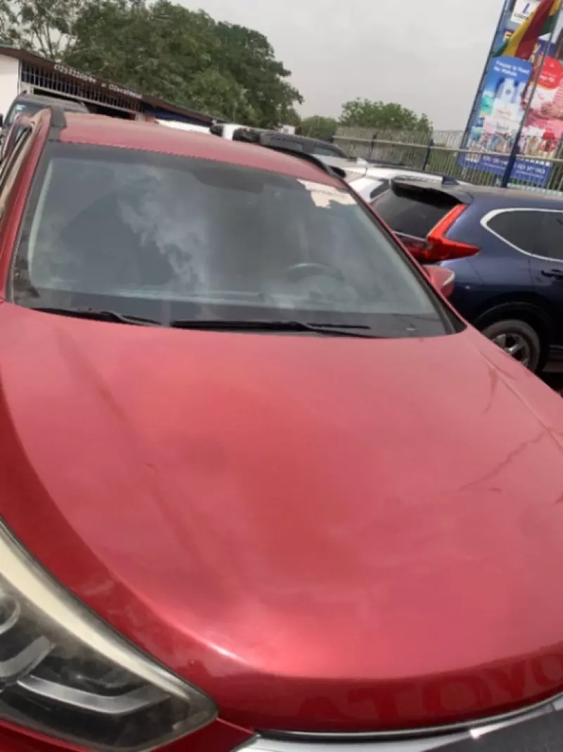 Hyundai Santa Fe   - 2017