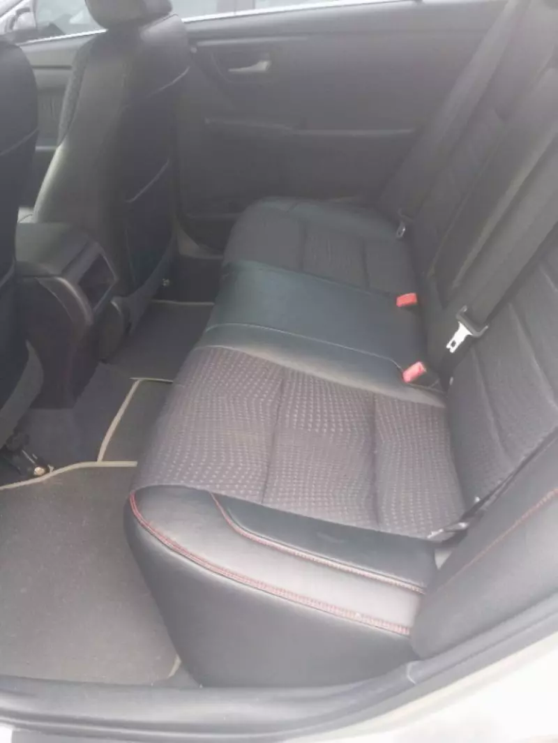 Toyota camry   - 2015