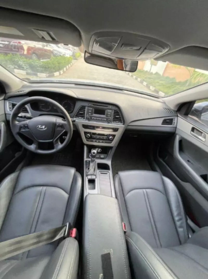 Hyundai Sonata   - 2016