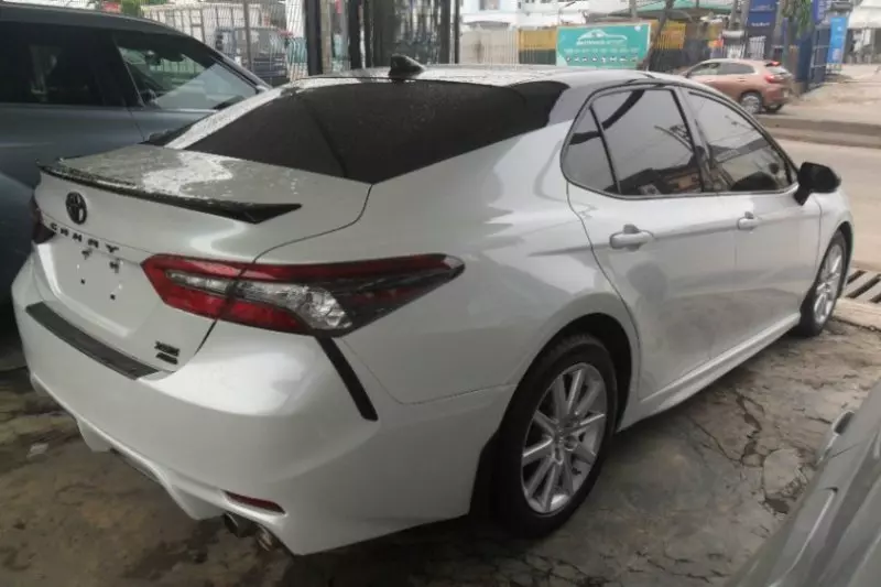 Toyota Camry   - 2021