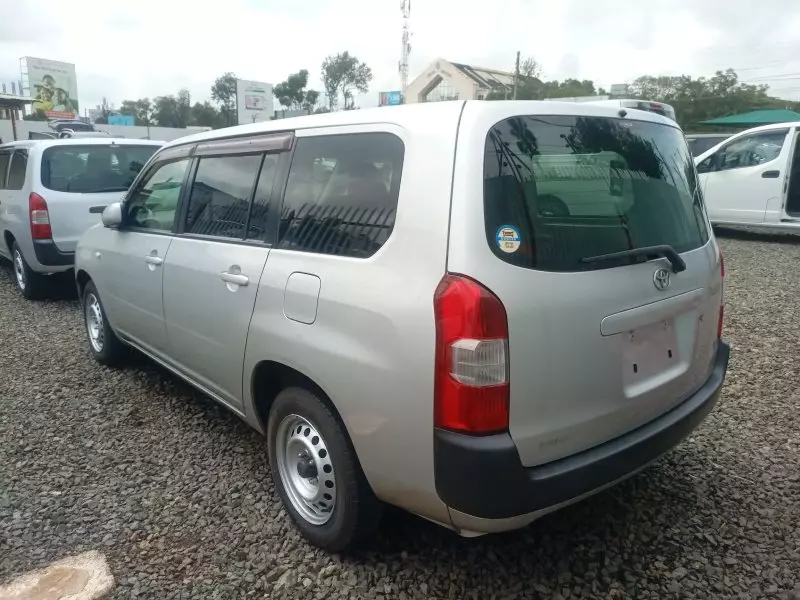 Toyota Probox    - 2016