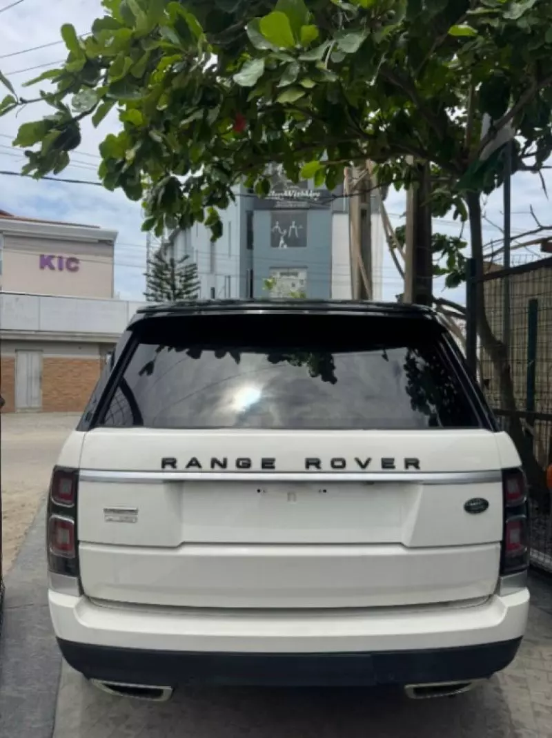 RANGE ROVER HSE LR4