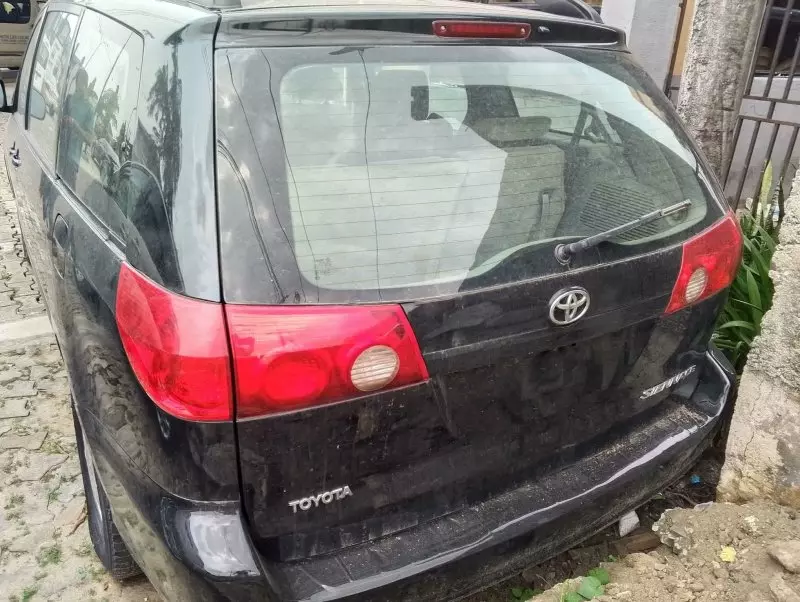 Toyota Sienna   - 2008