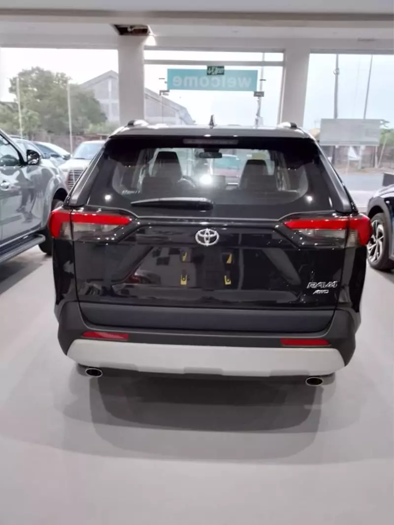 Toyota RAV 4   - 2024