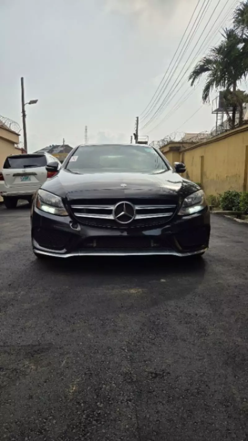 Mercedes-Benz C 300