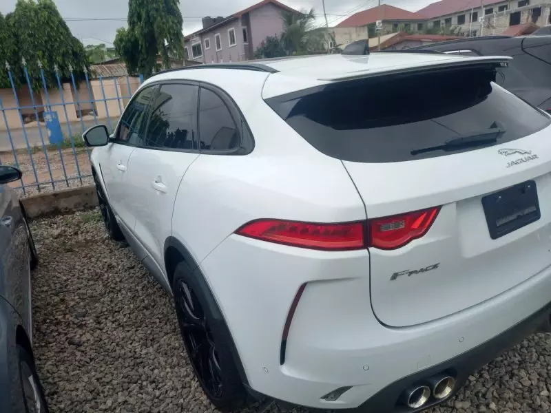 Jaguar F-Pace   - 2020