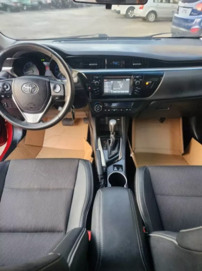 Toyota Corolla   - 2014